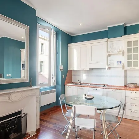 Luxury - Cosy To Rent 50m From The Beaches